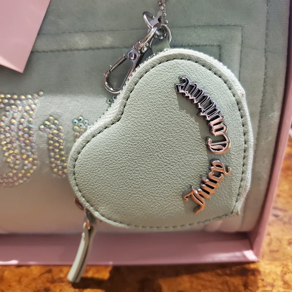 Juicy Couture Green Tote with Structured Design and Versatile Straps